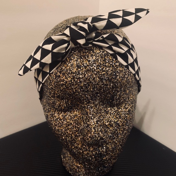 Abstract Multi-Style Wrap Headband - Picture 4 of 8